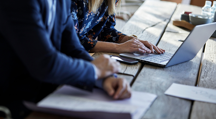 Møde mellem to personer