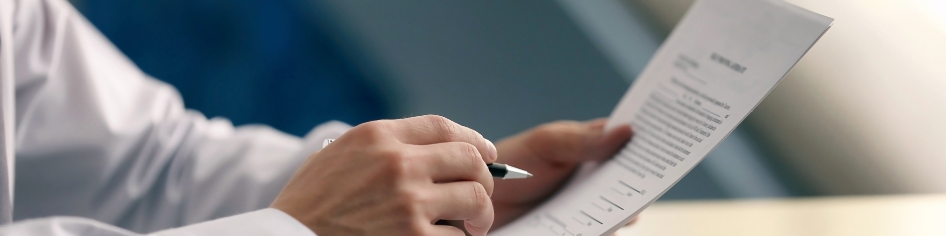 Gennemgang af kontrakt