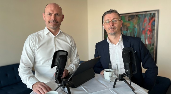 Søren Ehlert og Jens Højmark optager podcast